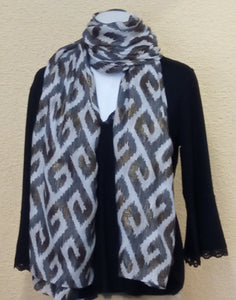 Foulard negro , blanco y dorado